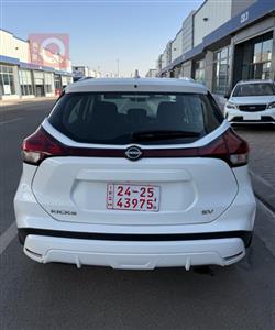 نیسان کیکس